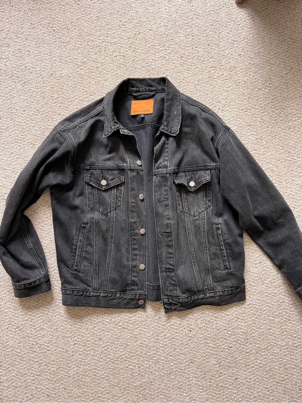 Aritzia - Denim Forum - Washed Black Jean Jacket - Women's Trucker
